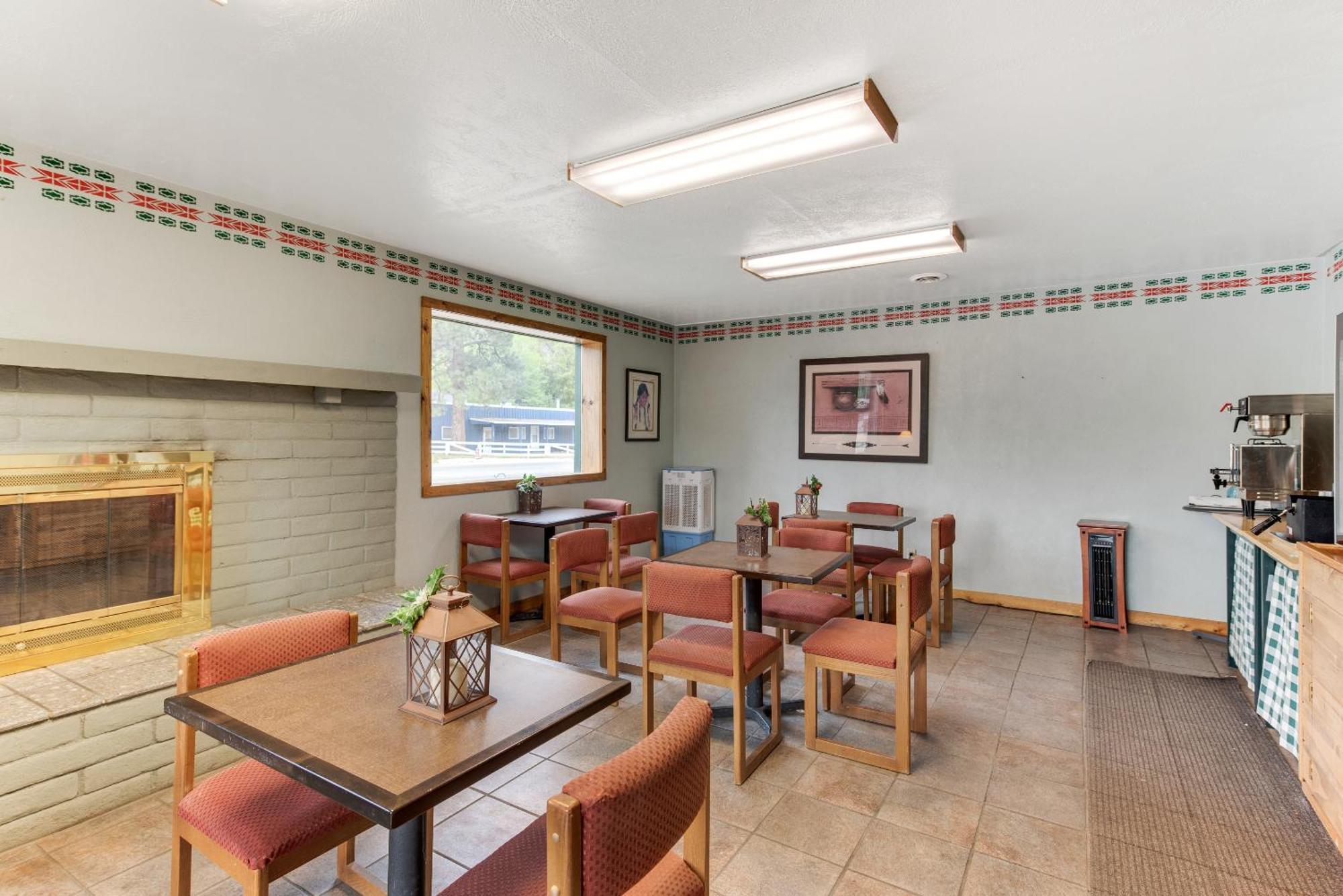 Dolores Mountain Inn Bagian luar foto